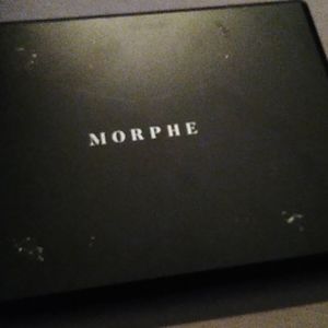 Morphe 35F Fall Into Frost Palette